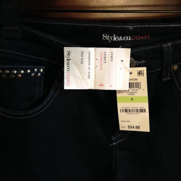 Style and Co Curvy 4 Blue Jeans mid rise - Picture 9 of 9